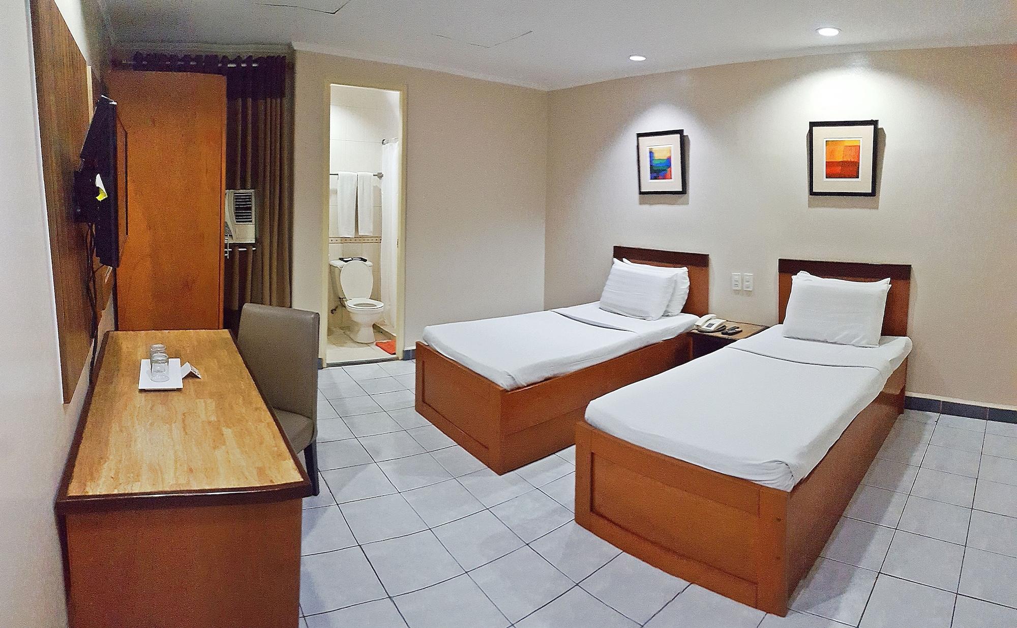 Golden Valley Hotel Себу Экстерьер фото