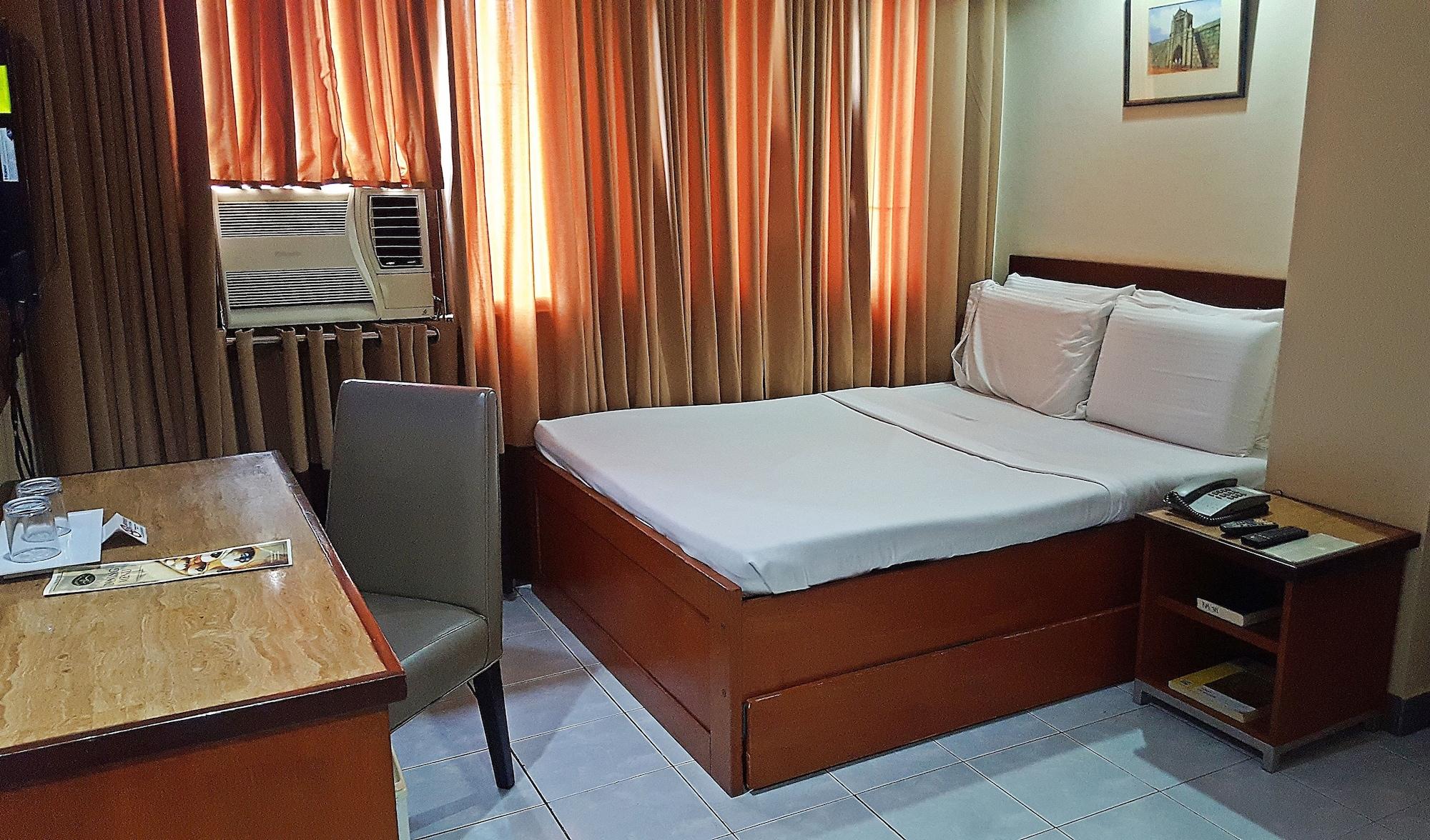 Golden Valley Hotel Себу Экстерьер фото